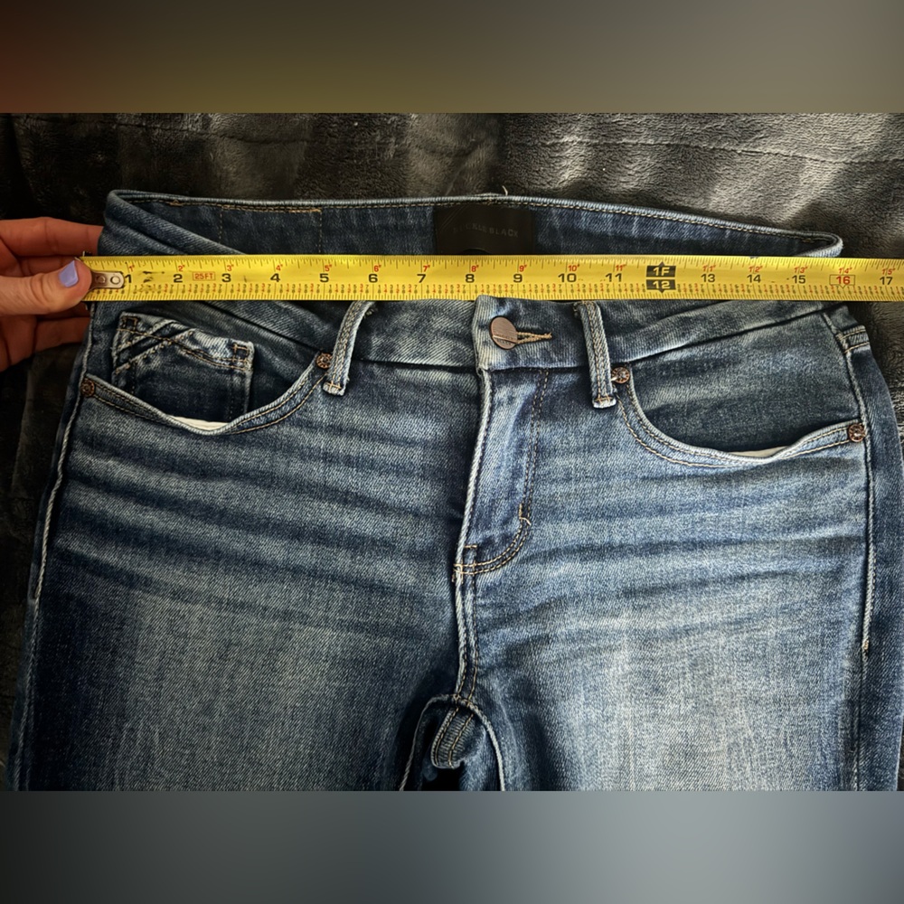 NWOT Buckle Lowrise Bootcut Jeans - Picture 6 of 10